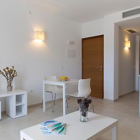 Apartamentos Proa - Emar Hotels Only Adults Es Pujols Buitenkant foto