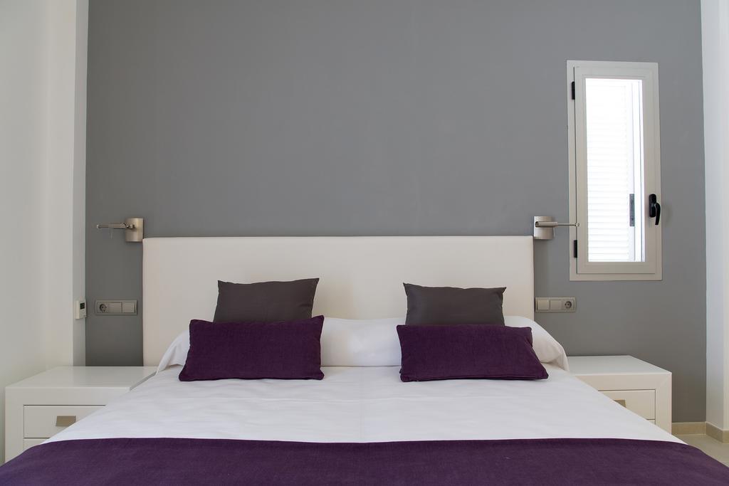 Apartamentos Proa - Emar Hotels Only Adults Es Pujols Kamer foto