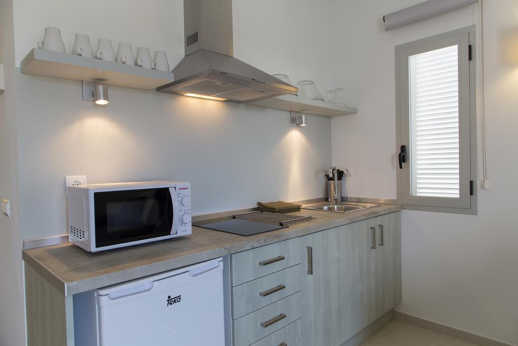 Apartamentos Proa - Emar Hotels Only Adults Es Pujols Buitenkant foto